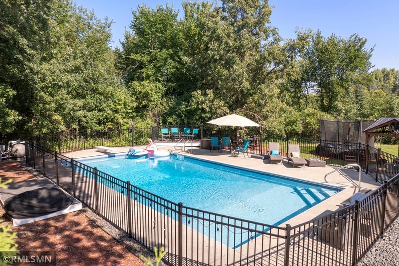 14647 Quebec Pl, Savage, MN 55378