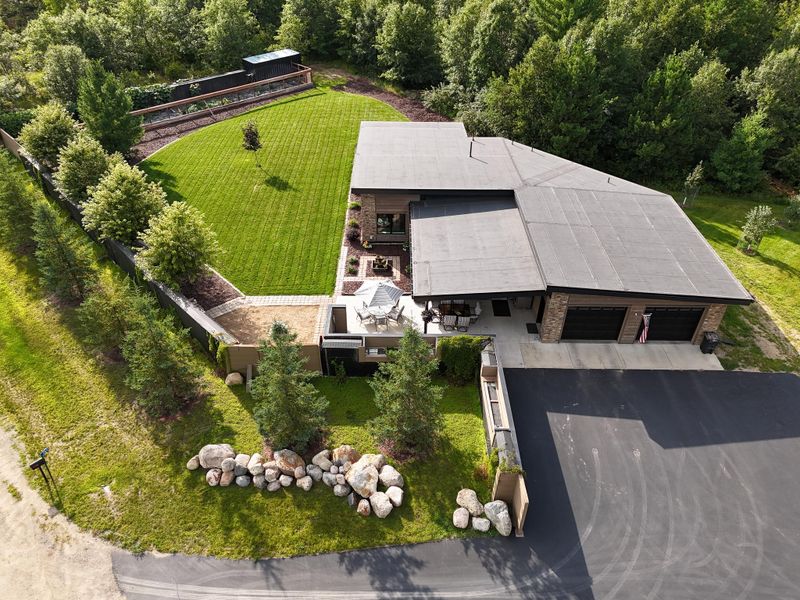2641 Maplewood Dr SE, Bemidji, MN 56601