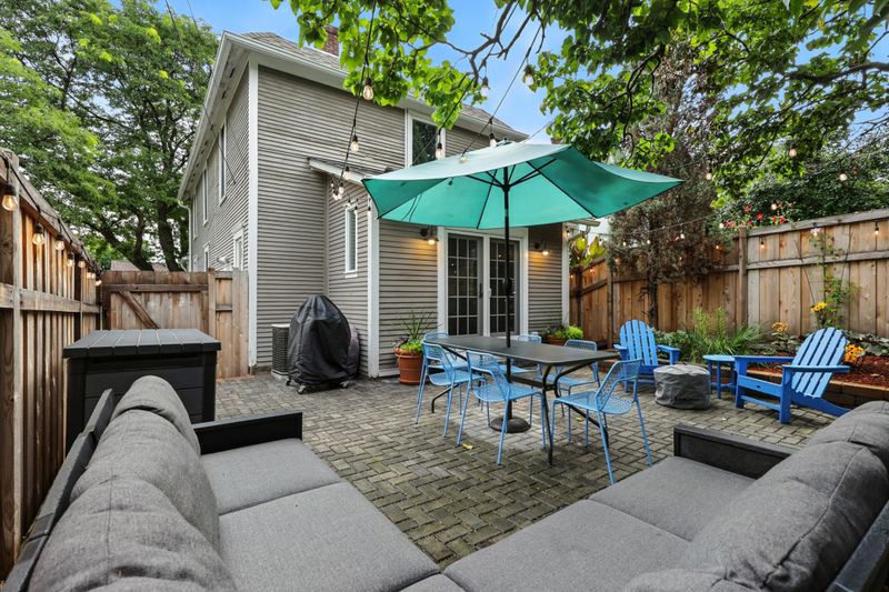 20 Penn Ave S, Minneapolis, MN 55405