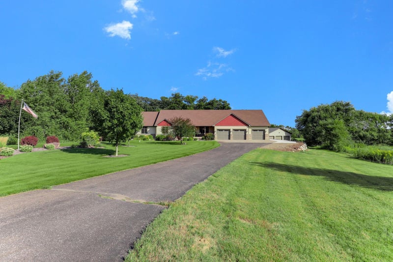8429 148th Ave, Becker, MN 55308
