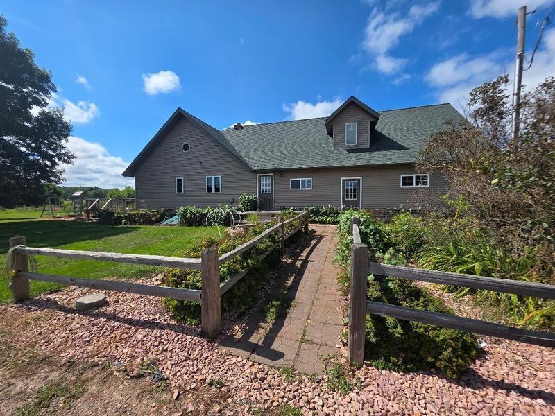 871 4th Ave, Prairie Farm, WI 54762