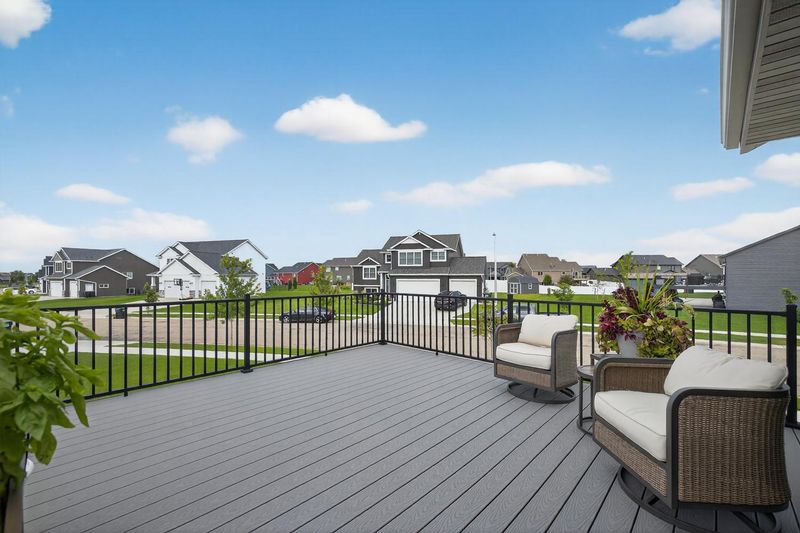 2431 Phoenix Rd SW, Rochester, MN 55902