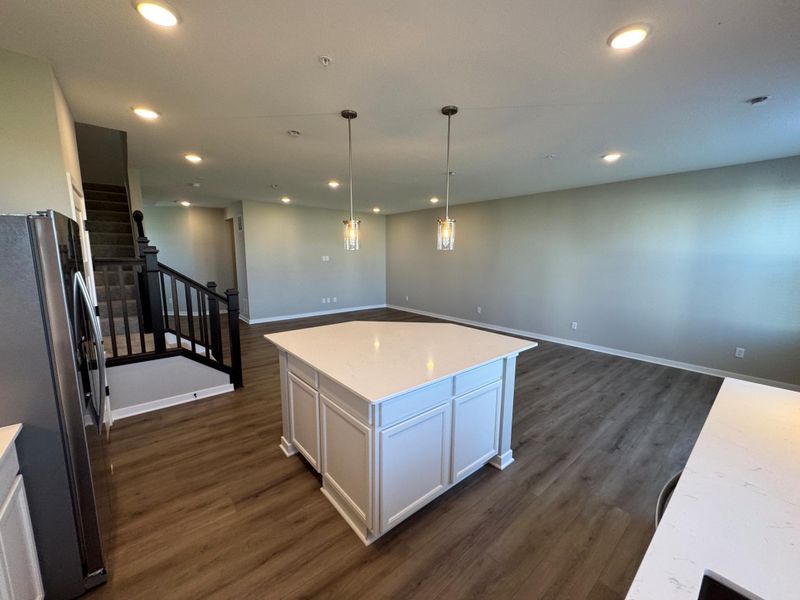 12845 Sawyer Ln, Rogers, MN 55374