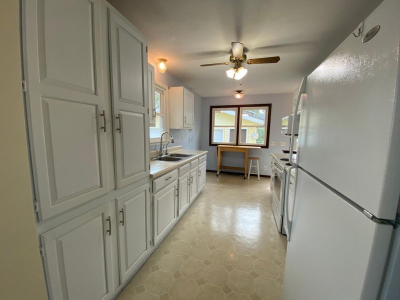 1926 Cedar Ave, Worthington, MN 56187