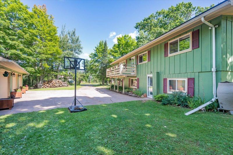 11276 E Estness Rd, Maple, WI 54854