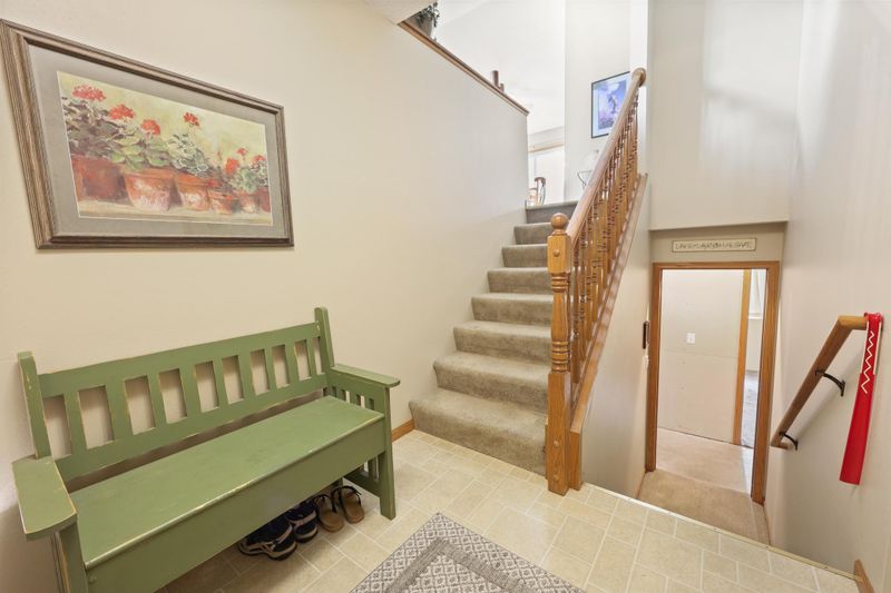 216 Iris Ln NE, Saint Joseph, MN 56374