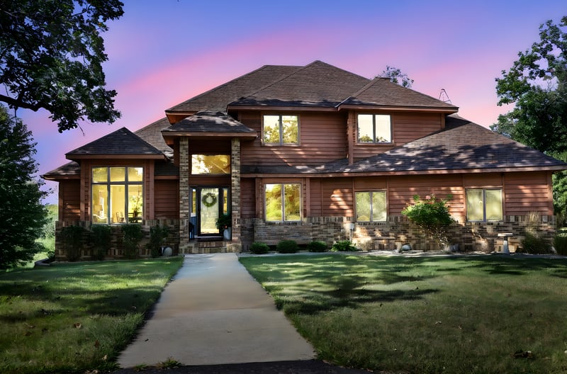 16810 Bagley Ave, Faribault, MN 55021