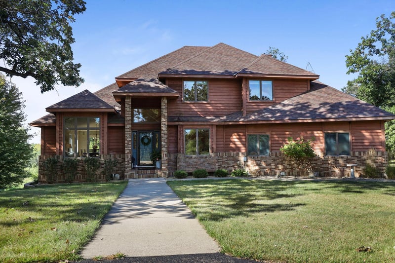 16810 Bagley Ave, Faribault, MN 55021