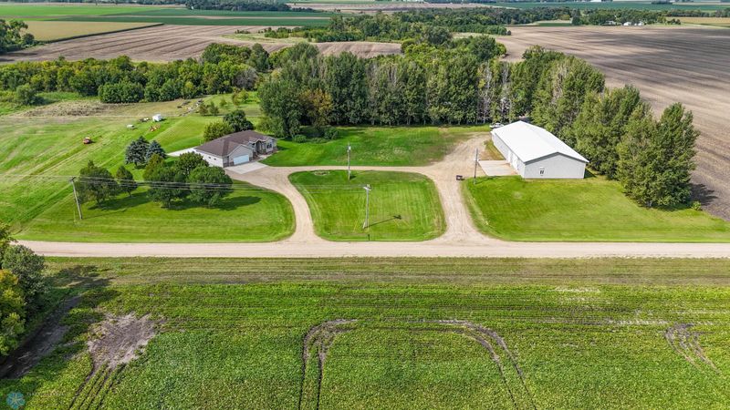 8349 90th St S, Sabin, MN 56580