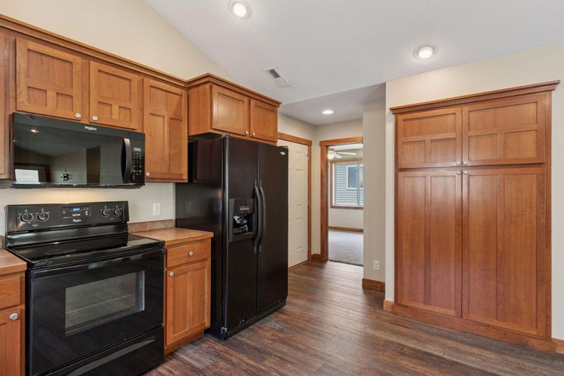 146 W Cemetery Rd, River Falls, WI 54022