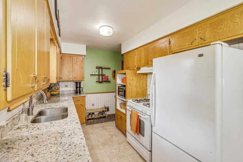 4820 104th Ln NE, Blaine, MN 55014