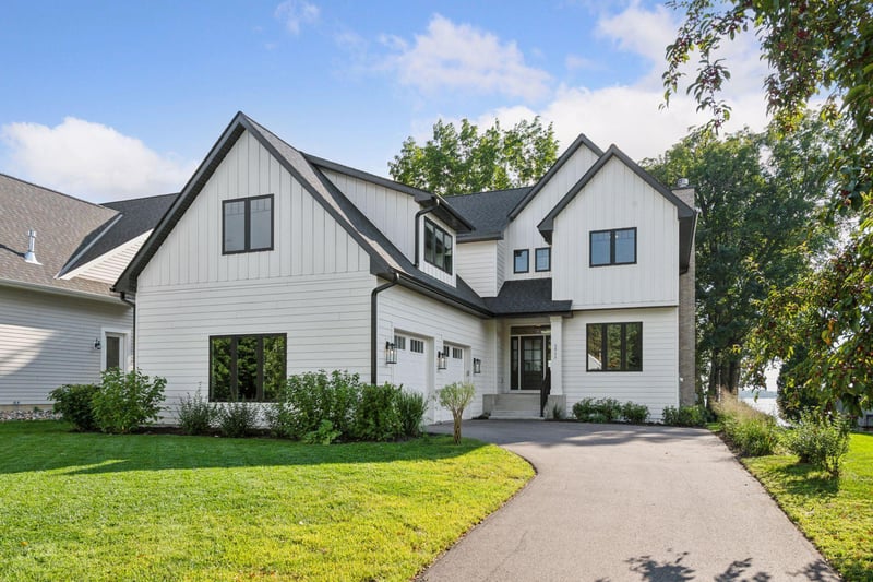 2915 Casco Point Rd, Orono, MN 55391