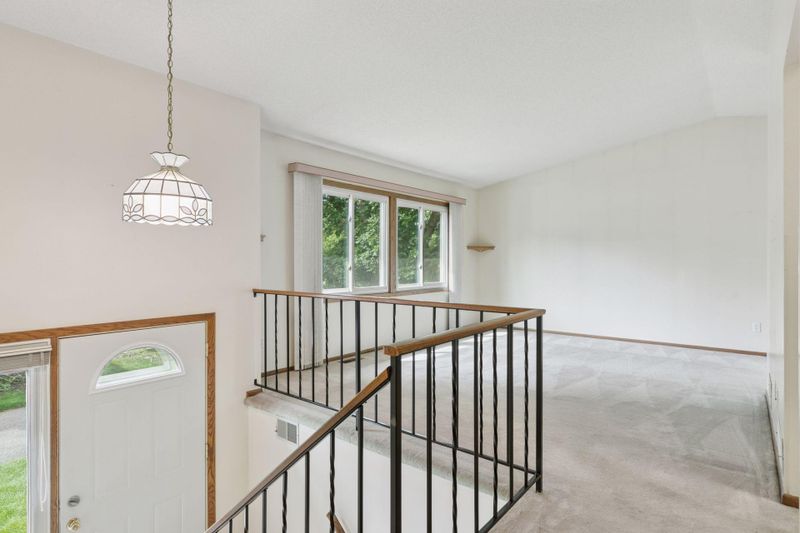 5970 Dellwood Ave, Shoreview, MN 55126