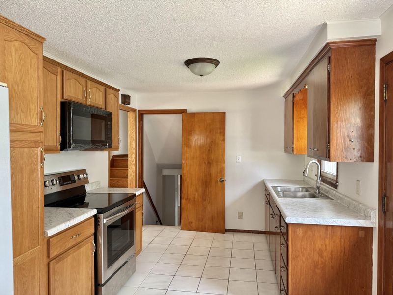 9600 Clinton Ave S, Bloomington, MN 55420