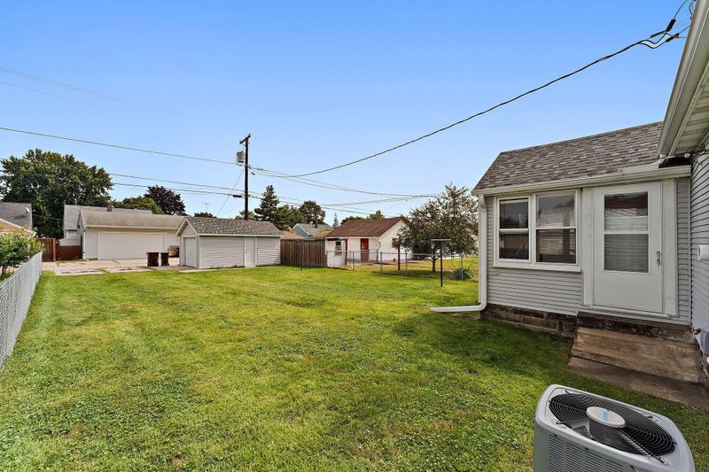 519 8th Ave S, South Saint Paul, MN 55075