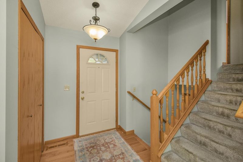 107 Bluestem Ave W, Shakopee, MN 55379