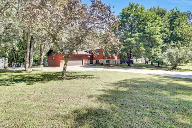 10634 43rd St, Clear Lake, MN 55319