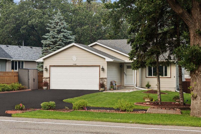 11380 W River Rd, Champlin, MN 55316