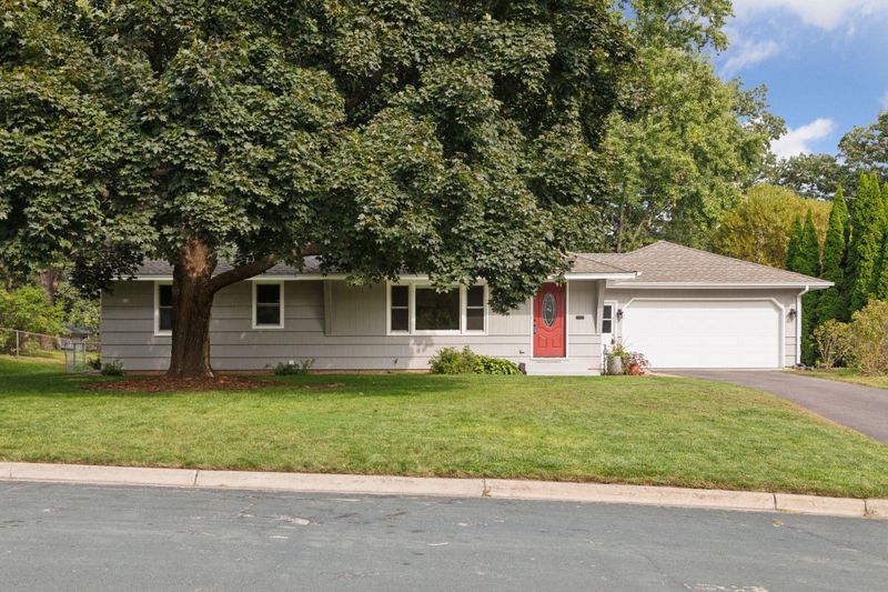 8225 Xerxes Ave S, Bloomington, MN 55431