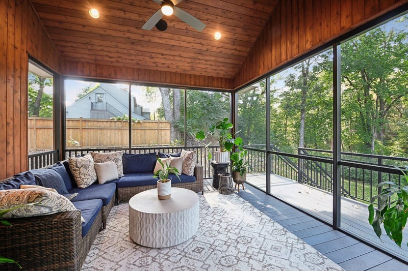 2426 Meeting St, Minnetonka, MN 55391