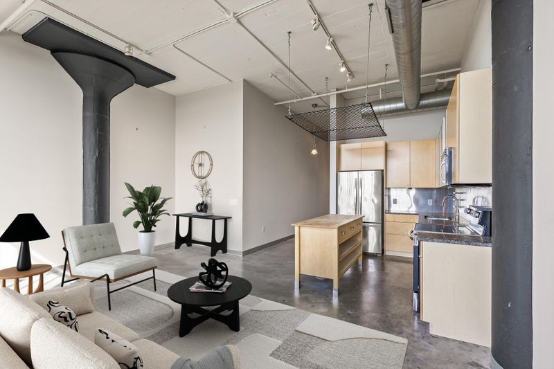 2929 Chicago Ave #1220, Minneapolis, MN 55407