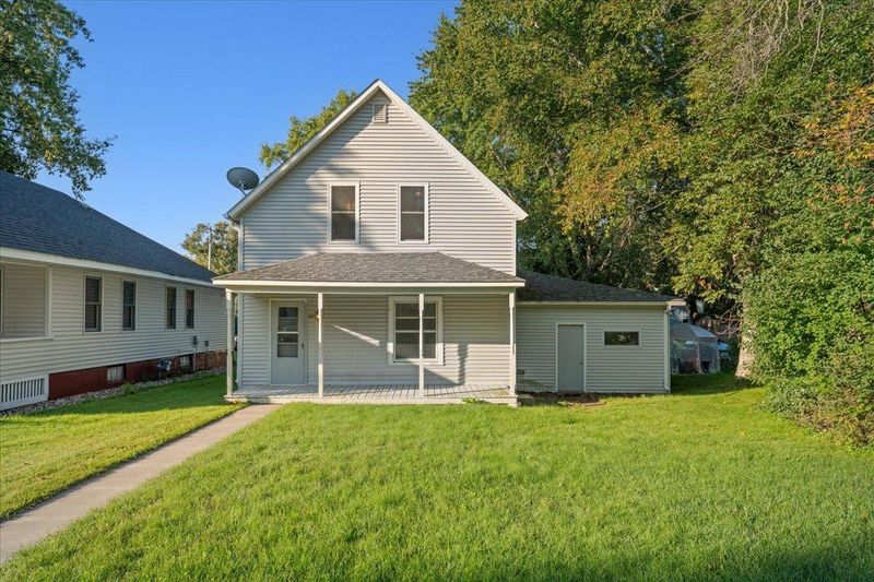 240 3rd Ave, Clear Lake, WI 54005
