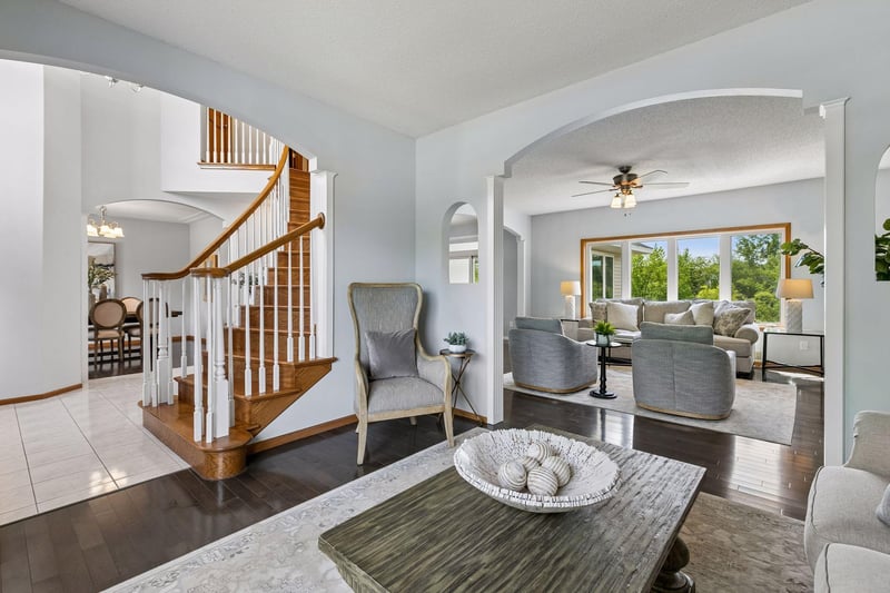14255 Footbridge Way, Apple Valley, MN 55124
