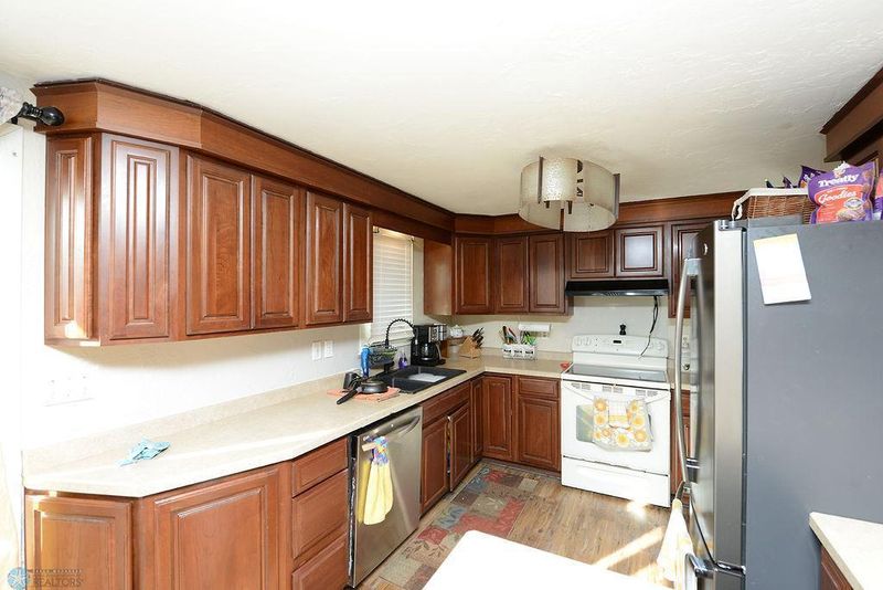 1301 62nd Ave N, Moorhead, MN 56560