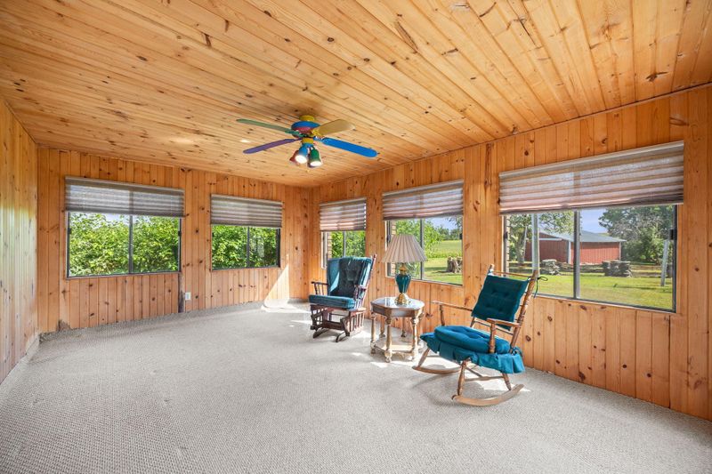 21575 York Rd, Hutchinson, MN 55350