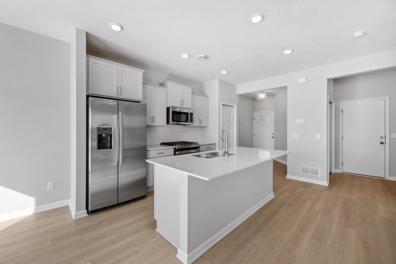 10324 Birchwood Cir, Victoria, MN 55318