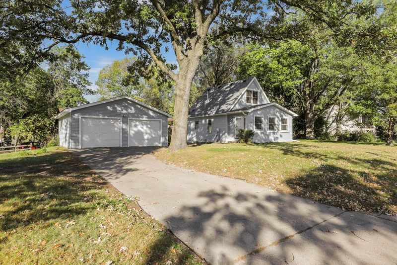 10200 Ibis St NW, Coon Rapids, MN 55433