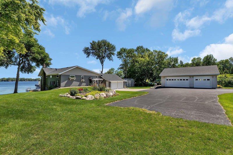 21008 654th Ave, Litchfield, MN 55355