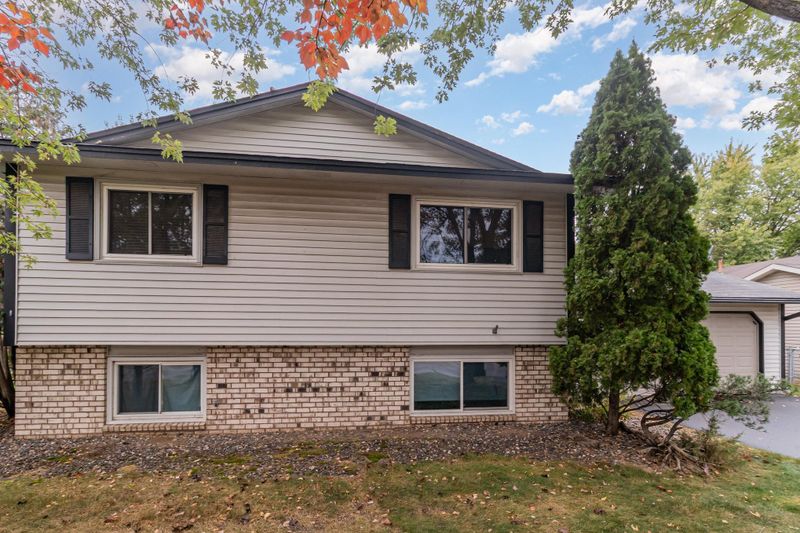 8125 James Ave N, Brooklyn Park, MN 55444
