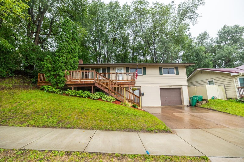1125 Barland St, Eau Claire, WI 54701