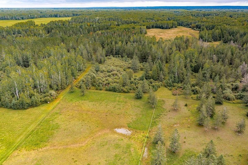 3220 County Road 1, Wrenshall, MN 55797