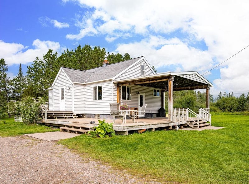 3220 County Road 1, Wrenshall, MN 55797
