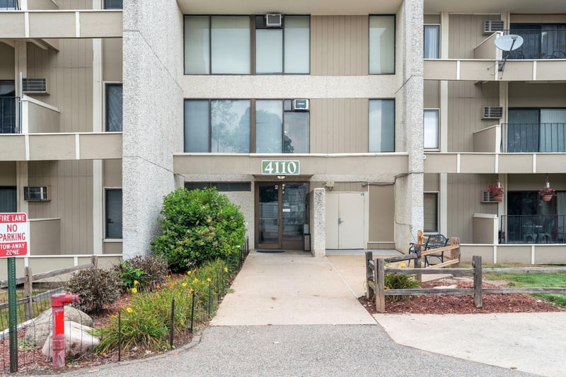 4110 Rahn Rd #315, Eagan, MN 55122