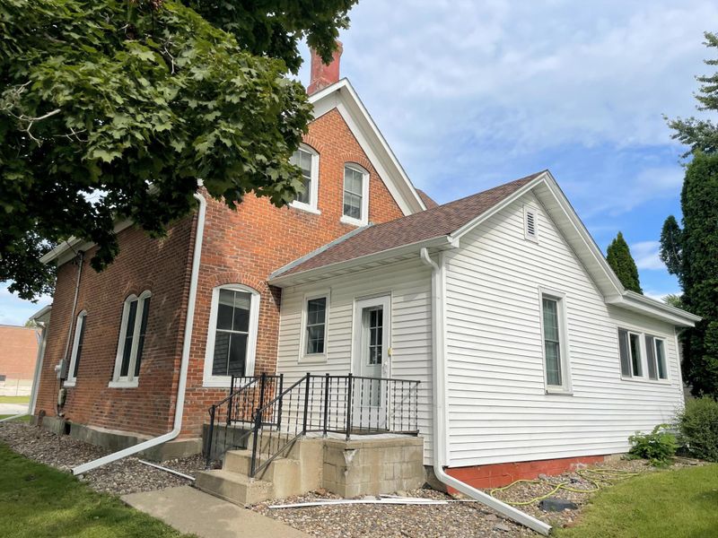 106 4th Grant Blvd E, Wabasha, MN 55981