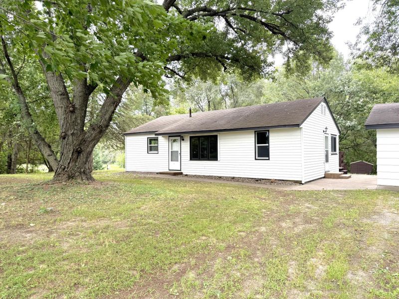 1530 Briarwood Ln NE, Cedar, MN 55011