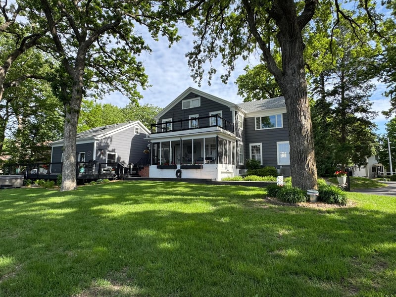 125 Homewood Dr, Fairmont, MN 56031