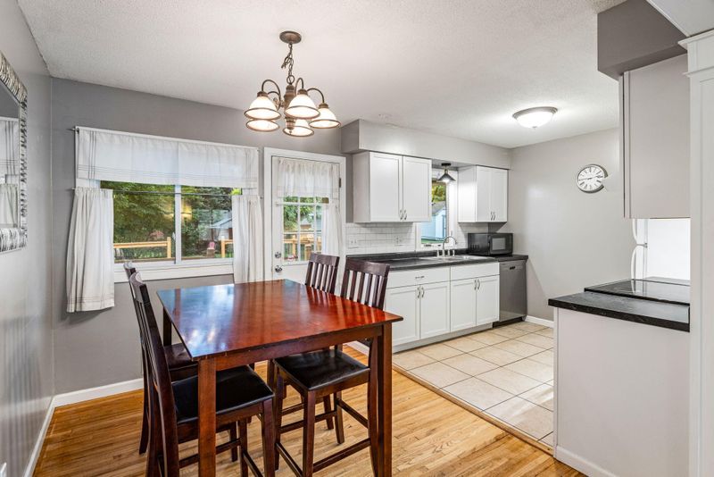 519 Continental Dr, New Brighton, MN 55112
