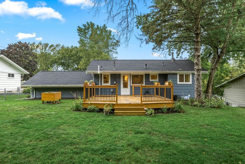 519 Continental Dr, New Brighton, MN 55112