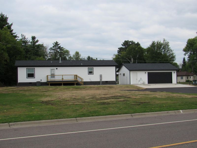 825 Folz Blvd, Moose Lake, MN 55767