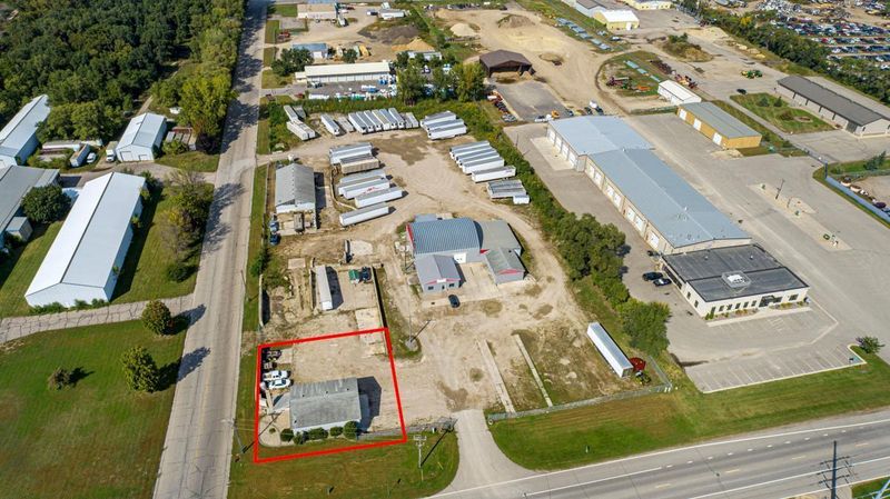 2108 8th Ave NW, Faribault, MN 55021