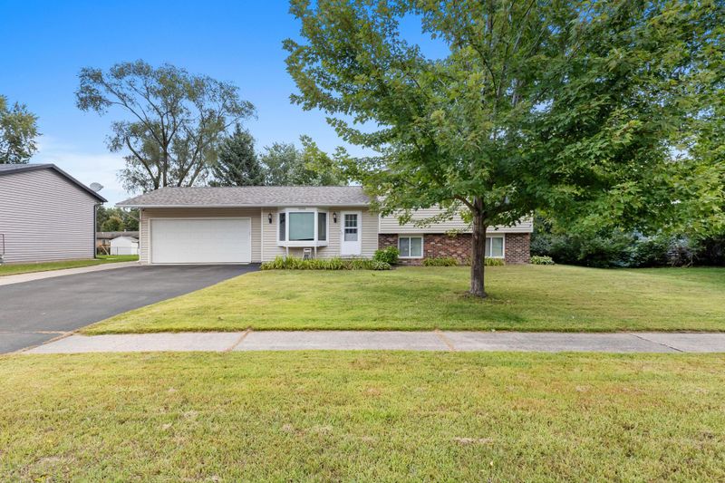 16546 Foliage Ave W, Rosemount, MN 55068