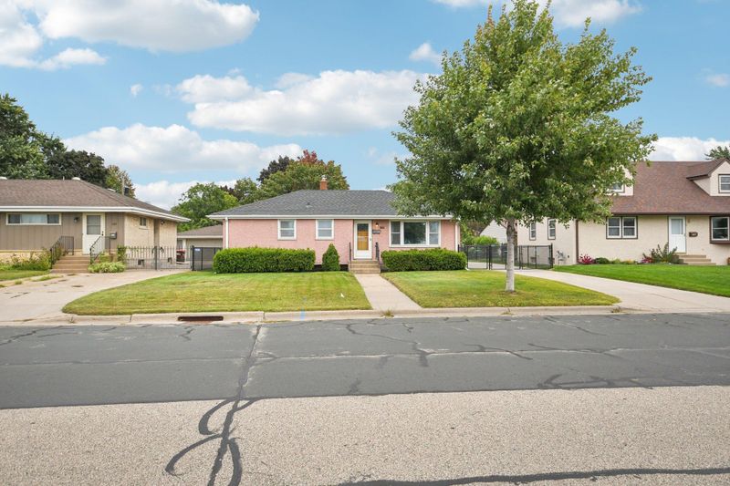 137 South St E, South Saint Paul, MN 55075