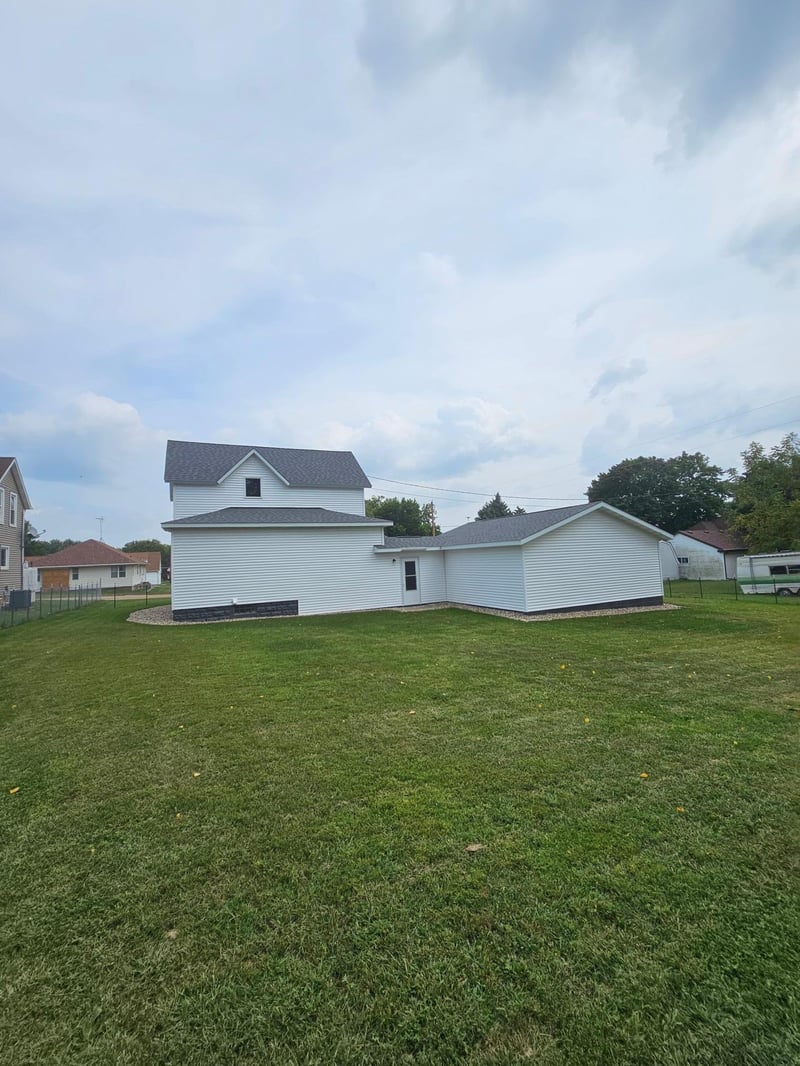 125 N Stenstrum Ave, Dunnell, MN 56127