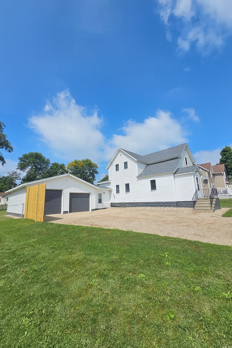 125 N Stenstrum Ave, Dunnell, MN 56127