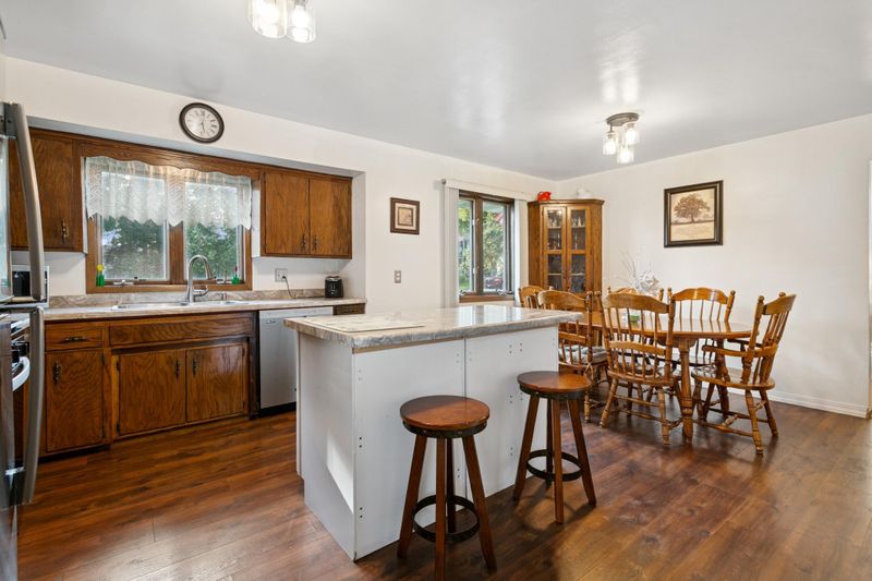 545 4th Ave NW, New Brighton, MN 55112