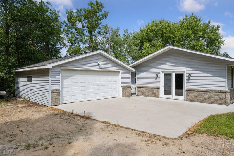7625 Xenia St, Greenfield, MN 55357